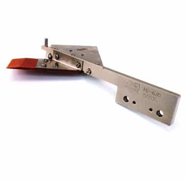 SCRAPER BRACKET ASSEMBLY